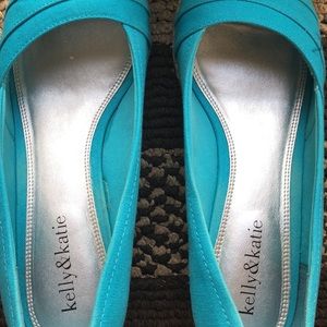 Open toe wedge heel shoes